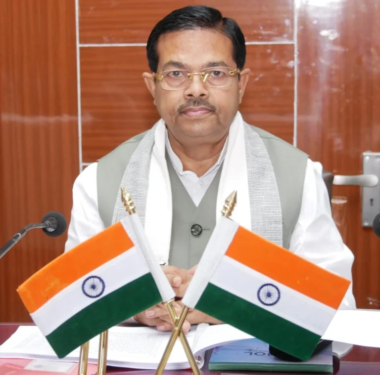 e-commerce self-audit, dark patterns in e-commerce, CCPA advisory 2024, Union Minister B.L. Verma, deceptive online practices India, dark pattern guidelines CCPA, Consumer Protection Act 2019, Indian e-commerce regulations, basket sneaking, confirm shaming, subscription trap, interface interference, digital consumer rights India, unethical e-commerce practices, Ministry of Consumer Affairs India, online consumer protection India